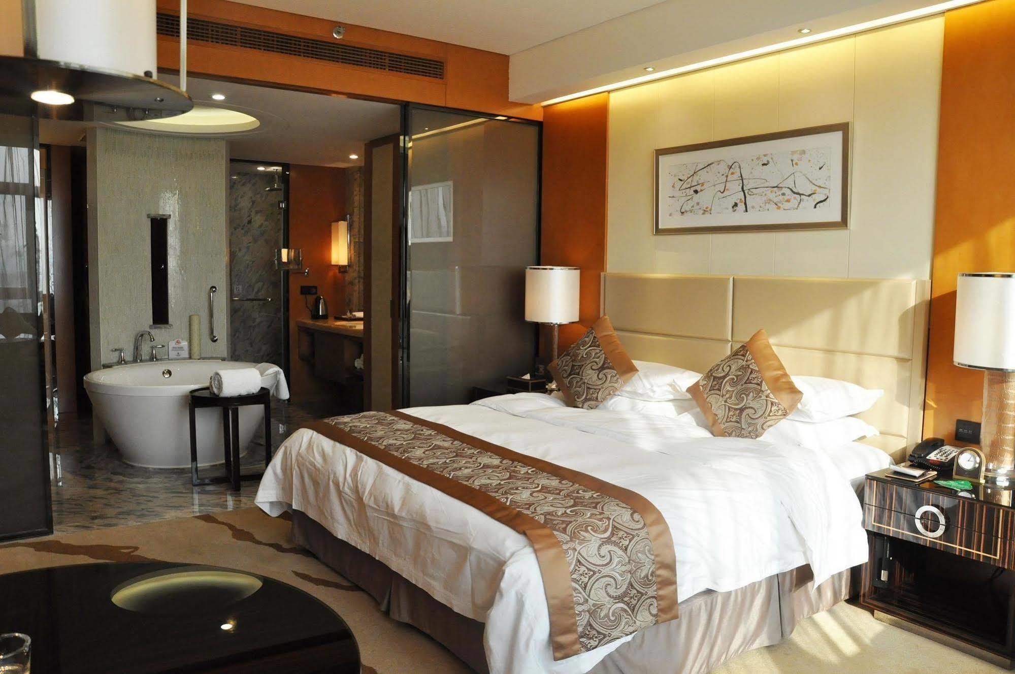 Happiness Hotel Changzhou  Exterior photo