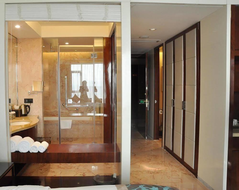 Happiness Hotel Changzhou  Exterior photo