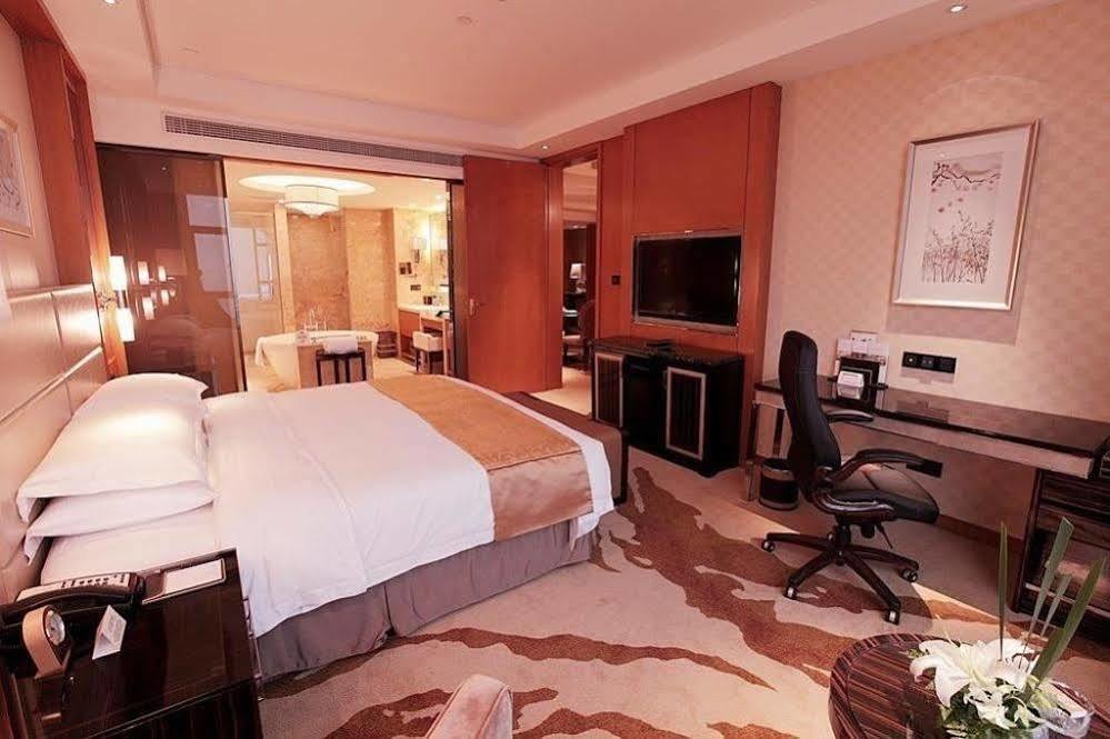 Happiness Hotel Changzhou  Exterior photo