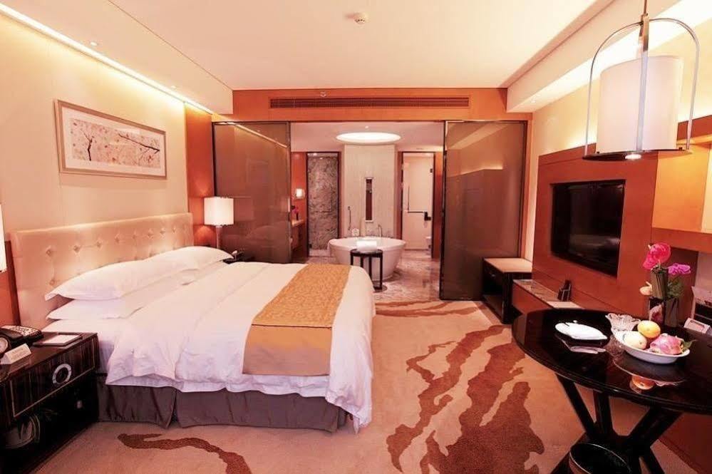 Happiness Hotel Changzhou  Exterior photo